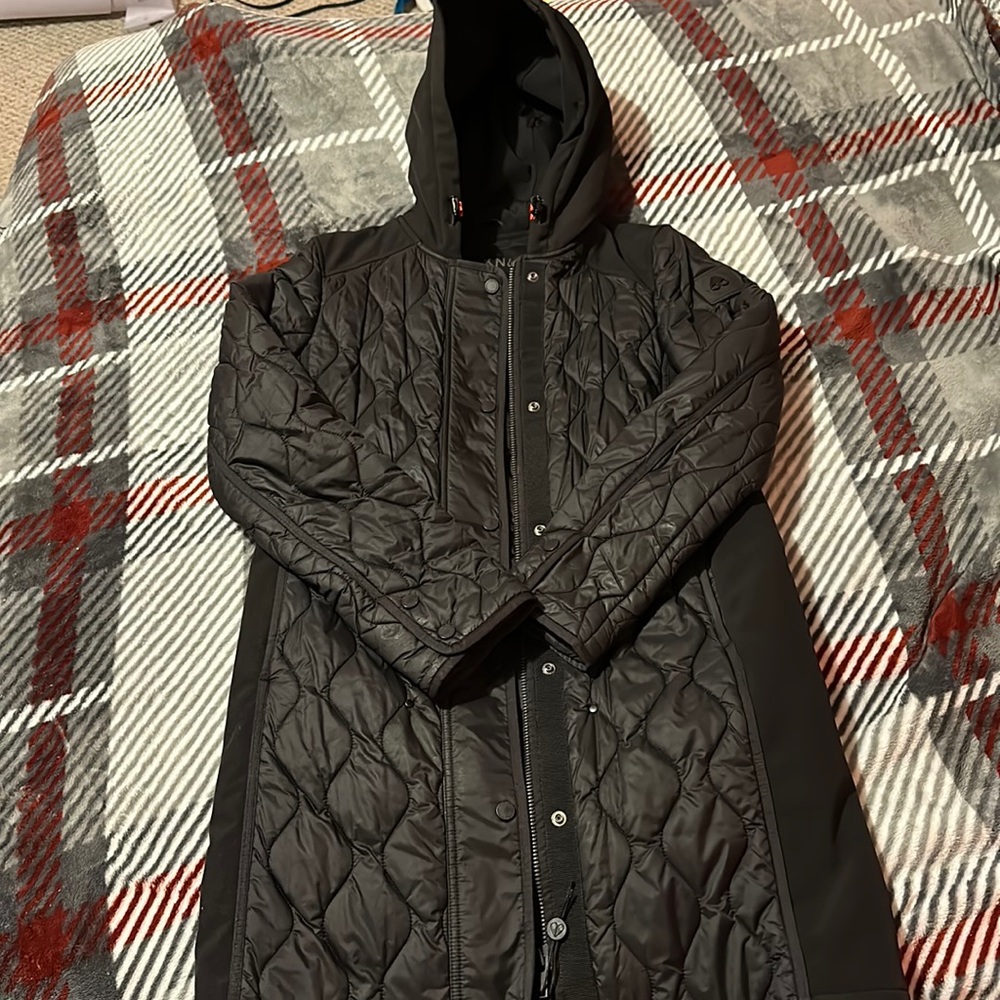 Women’s Moose Knuckles Manhattan Quilted Parka Coat